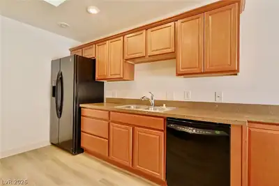 3181 Pinehurst Drive D Kitchen