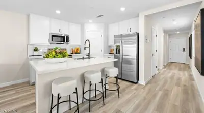 2132 Abraham Avenue, Las Vegas, NV 89106 Kitchen