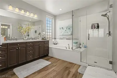 4307 Spooner Lake Circle, Las Vegas, NV 89147 Primary Bathroom