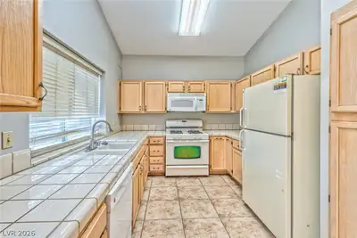8661 Freeport Lane, Las Vegas, NV 89117 