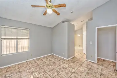 8661 Freeport Lane, Las Vegas, NV 89117 