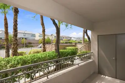 8250 North Grand Canyon Drive 1006 Patio