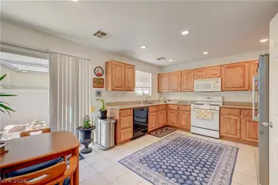 9941 Carrizo Springs Avenue, Las Vegas, NV 89148 Kitchen