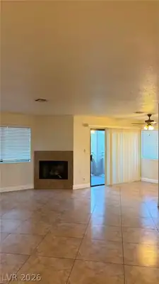 5038 South RAINBOW BL Boulevard 102 Living Room