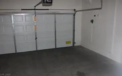 3711 Lodina Court, Las Vegas, NV 89141 Garage