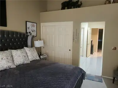 2409 Floyd Court Bedroom