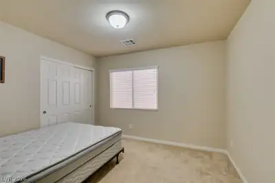 5931 Mendocino Hill Avenue Bedroom