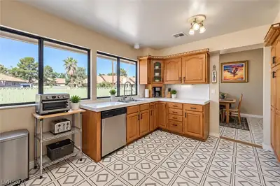 3568 Taos Lane, Las Vegas, NV 89121 Kitchen