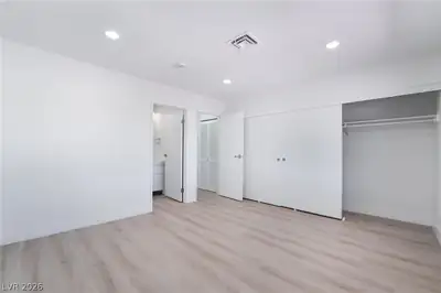 611 East Fairway Road Bedroom