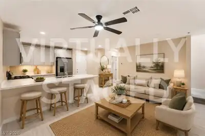 10773 Evelyn Yard Court Living Room