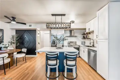 2471 Old Forge Lane 105 Kitchen