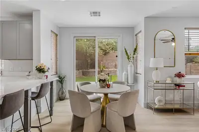 537 Lacabana Beach Drive Dining Area