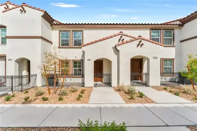 913 Rosy Starling Street, Henderson