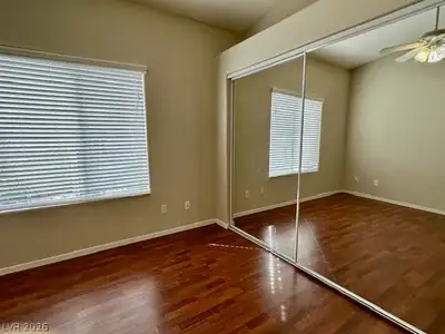 5255 Island Chain Road Bedroom