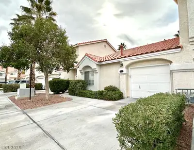 5255 Island Chain Road, Las Vegas