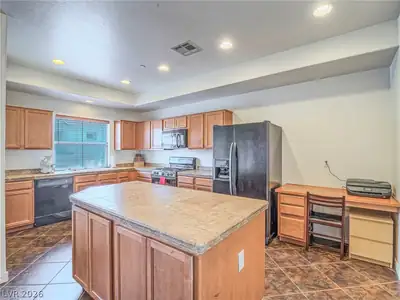 1033 Via Panfilo Avenue, Henderson, NV 89011 Kitchen