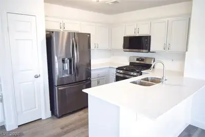1587 Alpine Hills Avenue, Henderson, NV 89014 Kitchen