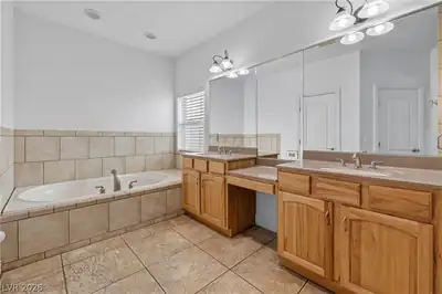 124 East Ford Avenue Primary Bathroom