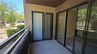 5002 South Rainbow Boulevard 103 Patio
