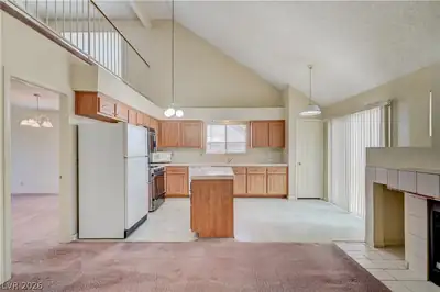 7129 Deepriver Circle, Las Vegas, NV 89129 Kitchen
