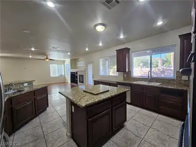 10134 Reflection Brook Avenue, Las Vegas, NV 89148 Kitchen