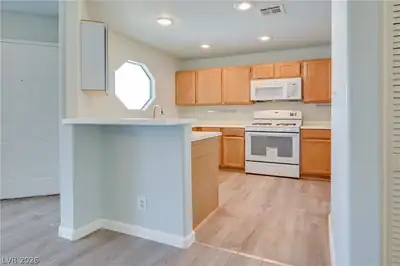 5066 South Rainbow Boulevard 205 Kitchen