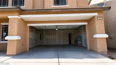 1012 Tropic Wind Avenue, North Las Vegas, NV 89081 Garage