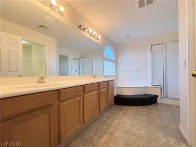 7506 Rustic Galleon Street, Las Vegas, NV 89139 Primary Bathroom