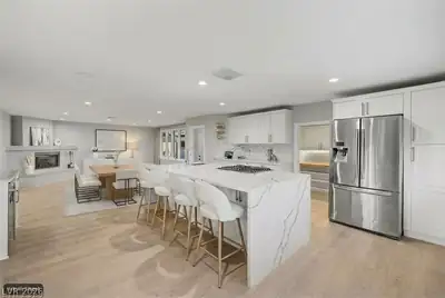 1572 Santa Anita Drive, Las Vegas, NV 89119 Kitchen