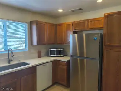 5323 Hanging Tree Lane Kitchen