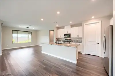 2243 Beauty Vista Avenue Kitchen
