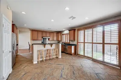 10029 Scenic Walk Avenue, Las Vegas, NV 89149 Kitchen