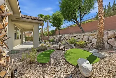 65 Twilight Rose Street, Las Vegas, NV 89138 Yard