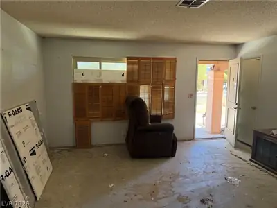 124 Montello Avenue, Las Vegas, NV 89110 Living Room