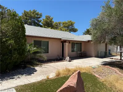 124 Montello Avenue Las Vegas, NV 89110