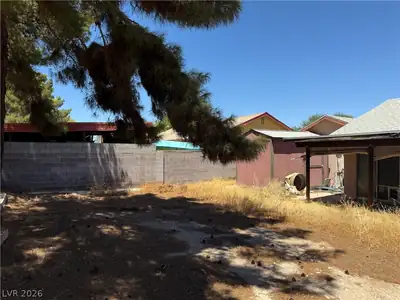 124 Montello Avenue, Las Vegas, NV 89110 Yard