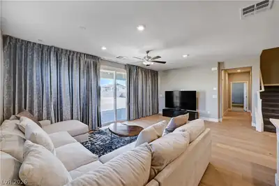 7572 Mount Spokane Court, Las Vegas, NV 89113 Living Room