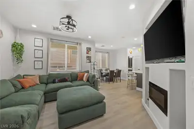 7484 South Butterton Court Living Room