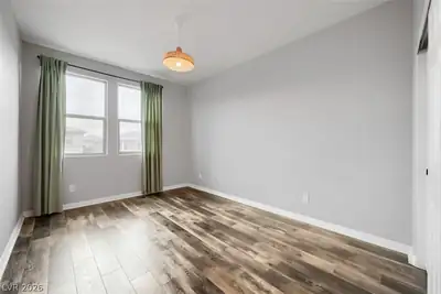 845 Riverlawn Place Bedroom