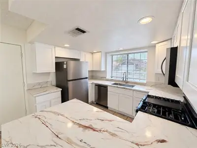 6544 Hartwood Road, Las Vegas, NV 89108 