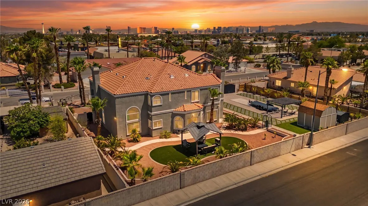 1931 Del Font Court, Las Vegas, NV 89117