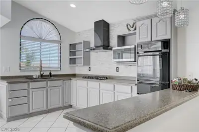 2268 Welsey Manor Drive, Las Vegas, NV 89156 Kitchen