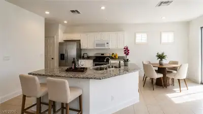 8083 Retriever Avenue, Las Vegas, NV 89147 Kitchen