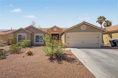 413 Don Pedro Circle, North Las Vegas, NV 89031 Front of Structure