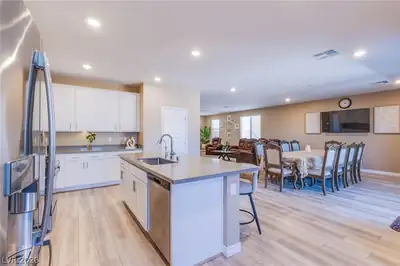10080 Desert Azure Street, Las Vegas