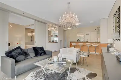 3722 Las Vegas Boulevard 2608 Living Room