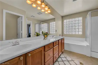 2660 Strichen Avenue, Henderson, NV 89044 Primary Bathroom