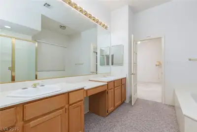 7512 Alamo Summit Drive Primary Bathroom