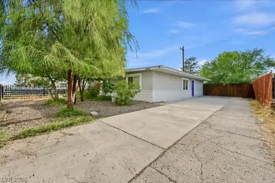 2545 Salt Lake Street, North Las Vegas, NV 89030 Front of Structure