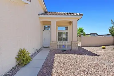 2504 Via Di Autostrada, Henderson, NV 89074 Front of Structure